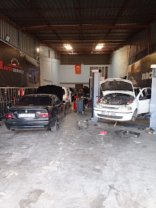 BLACKLINE AUTO SERVICE Yerel İşletme fotoğrafı 3
